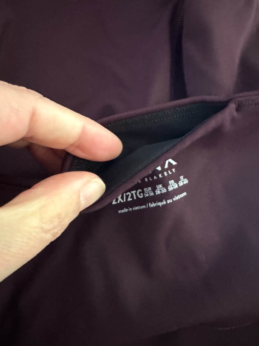 SPANXshape Booty Boost Leggings in Blackberry Size 2XL - Picture 5 of 10